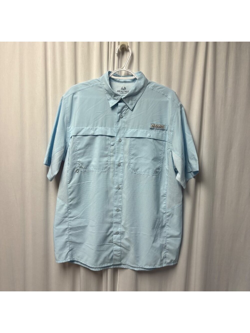 Realtree Fishing Mens Short Sleeve Guide Shirt Size Medium Light Blue UPF 40 NEW